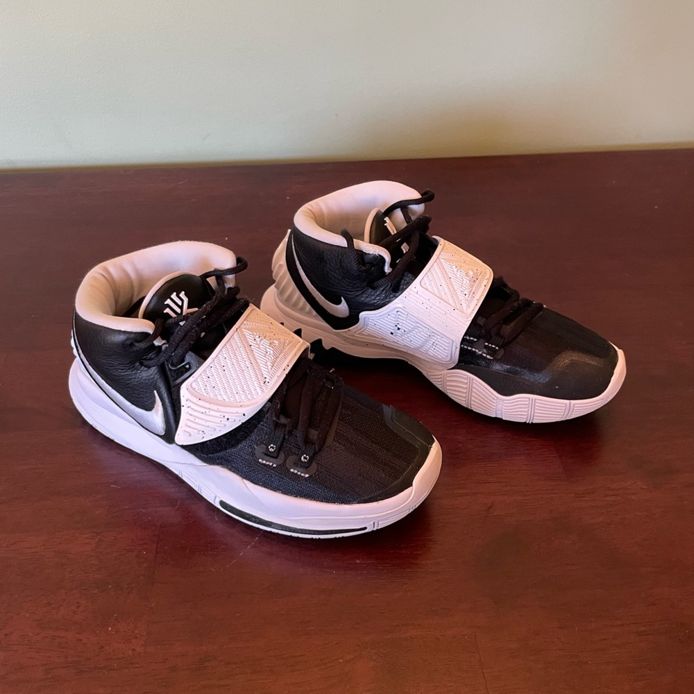 Kyrie Irving Basketball Shoes